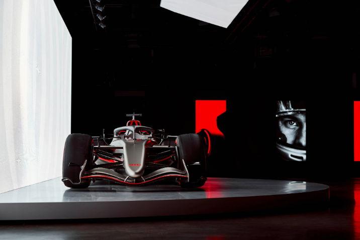 Audi startet ab 2026 in der Formel 1 Audi steigt 2026 mit einem eigenen Werksteam und einer in Deutschland entwickelten Antriebseinheit („Power Unit“) in die FIA-Formel-1-Weltmeisterschaft ein. D