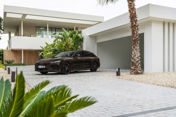 Der neue Audi A6 Avant: Business-Class trifft Dynamik im Autohaus Pontiller